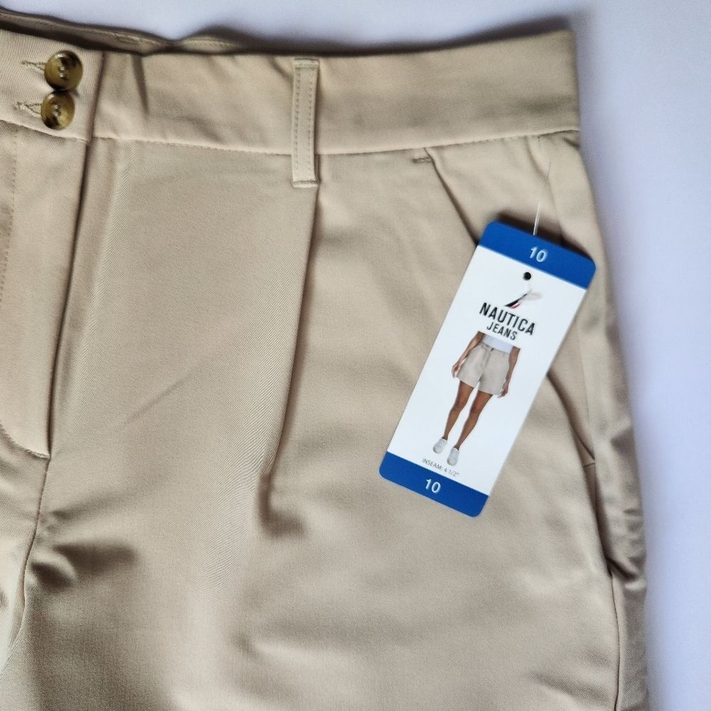 NEW!! NAUTICA Women Tan Beige Shorts Dressy Casual With Pockets & Pleats Size 10 - Picture 5 of 10